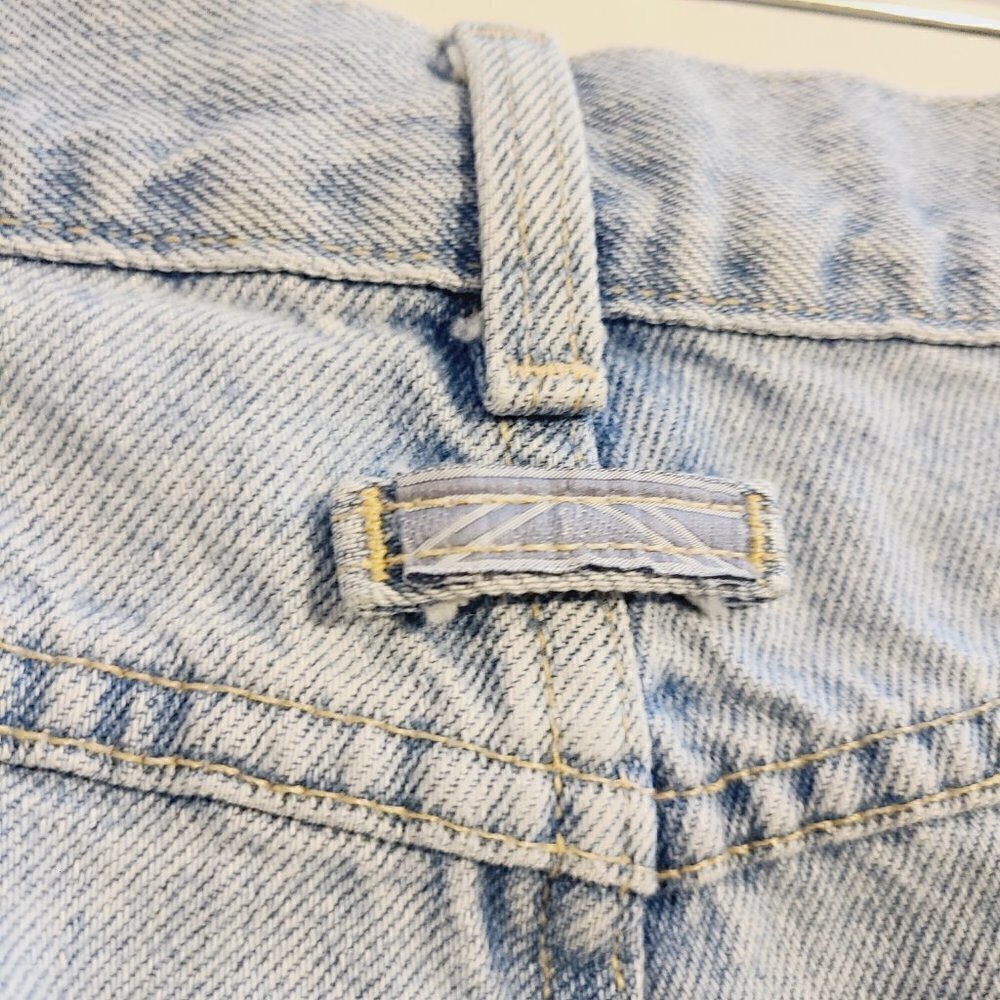 Brittania | Women's Vintage High Waist Light Wash Jeans (Size 18 Average) - Picture 10 of 14